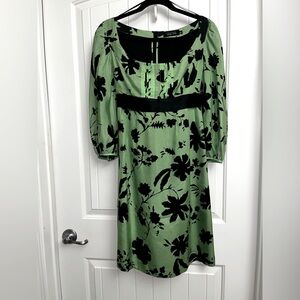 Rickie Freeman for Teri Jon 100% Silk Mint Green and Black Dress, size 4